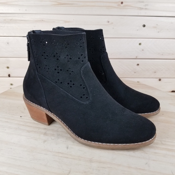 Cole Haan Womens 5.5 B Jayne W16362 Black Suede Perforated Ankle Boot Bootie NEW - Picture 1 of 12